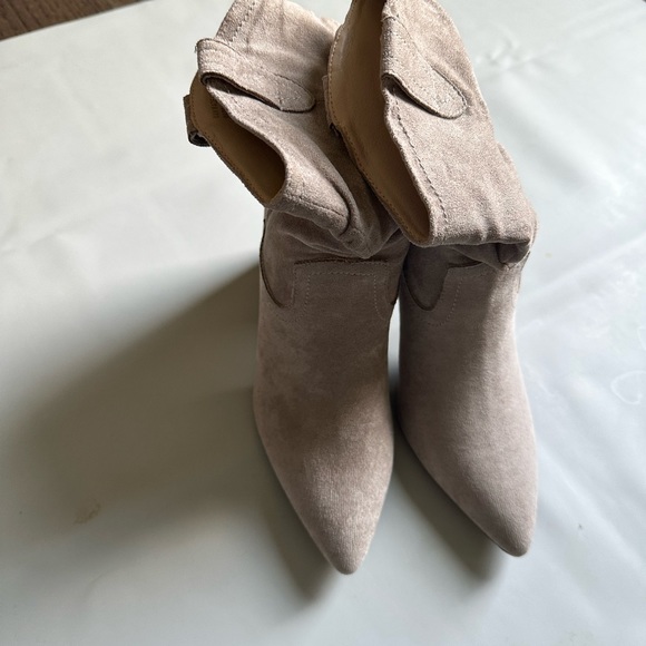 NWT Beige Booties - Picture 3 of 4